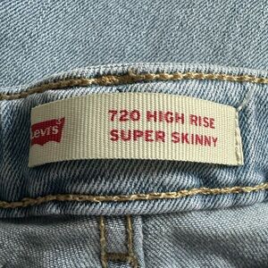 Levi’s 720 High Rise Super Skinny Jeans